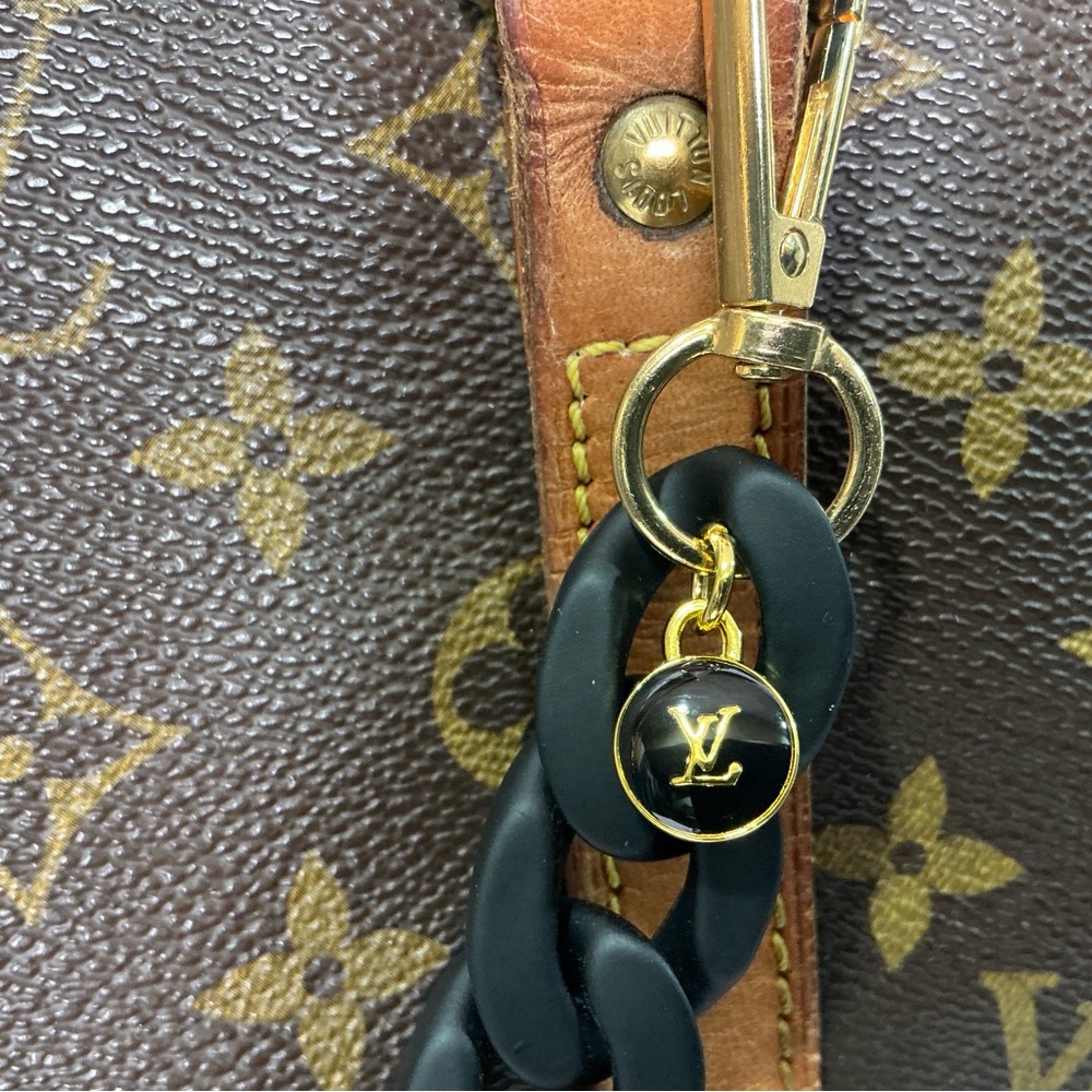 Louis Vuitton Black Resin Chain Bag Charm Top Handle Extender Black Gold Fleur - Picture 4 of 9